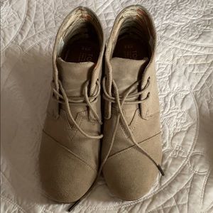 Toms booties